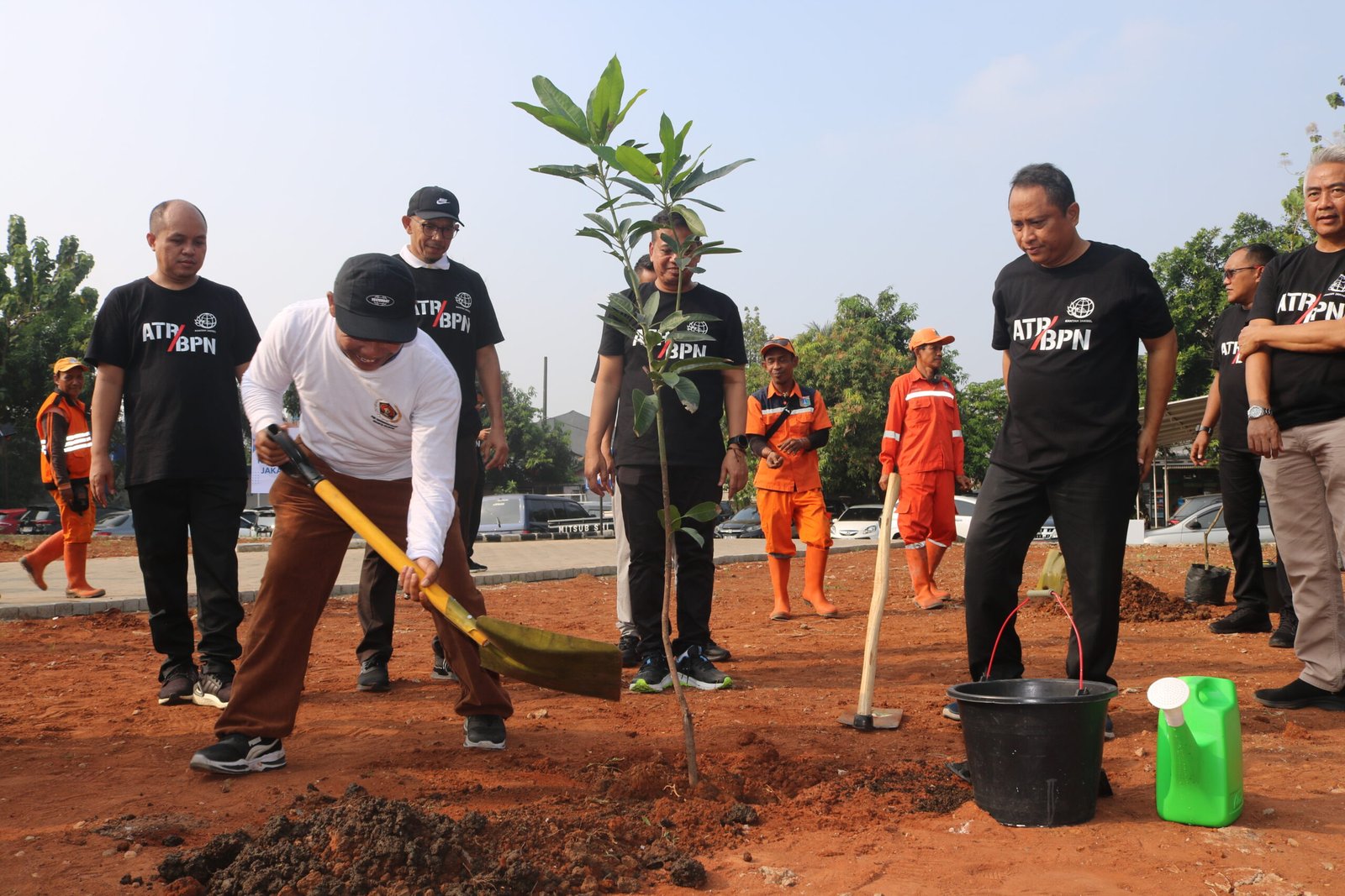 Program Gerakan Masyarakat Hidup Sehat (Germas) berupa penanaman pohon dihelat BPN Jakarta Selatan dengan menggandeng Pemprov DKI Jakarta dan Pokja PWI.