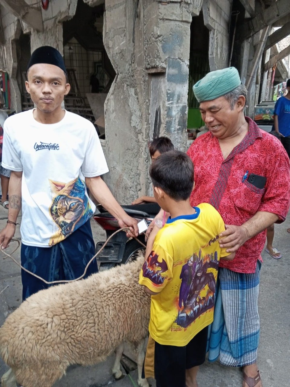 PLN Indonesia Power UBP Priok Turut Berpartisipasi, Serahkan Qurban Untuk Masyarakat Sekitar Perusahaan