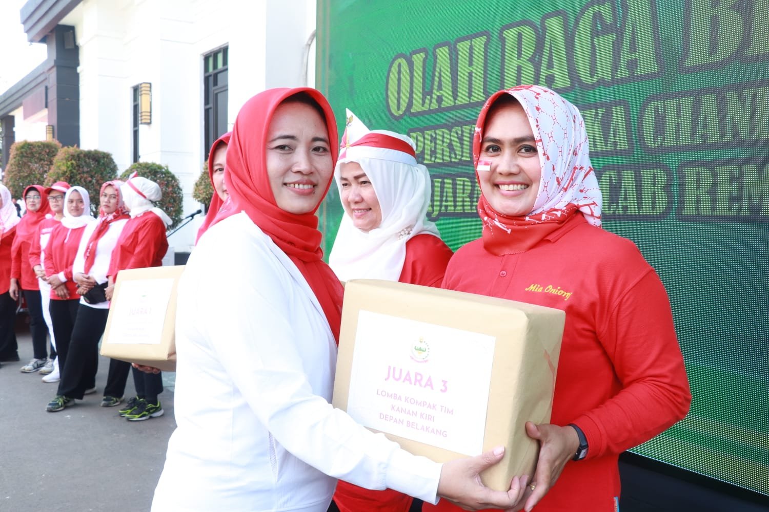 Semarak Peringatan HUT ke-79 Kemerdekaan RI, Persit KCK Koorcab Rem 051 PD Jaya Gelar Beragam Lomba Seru.