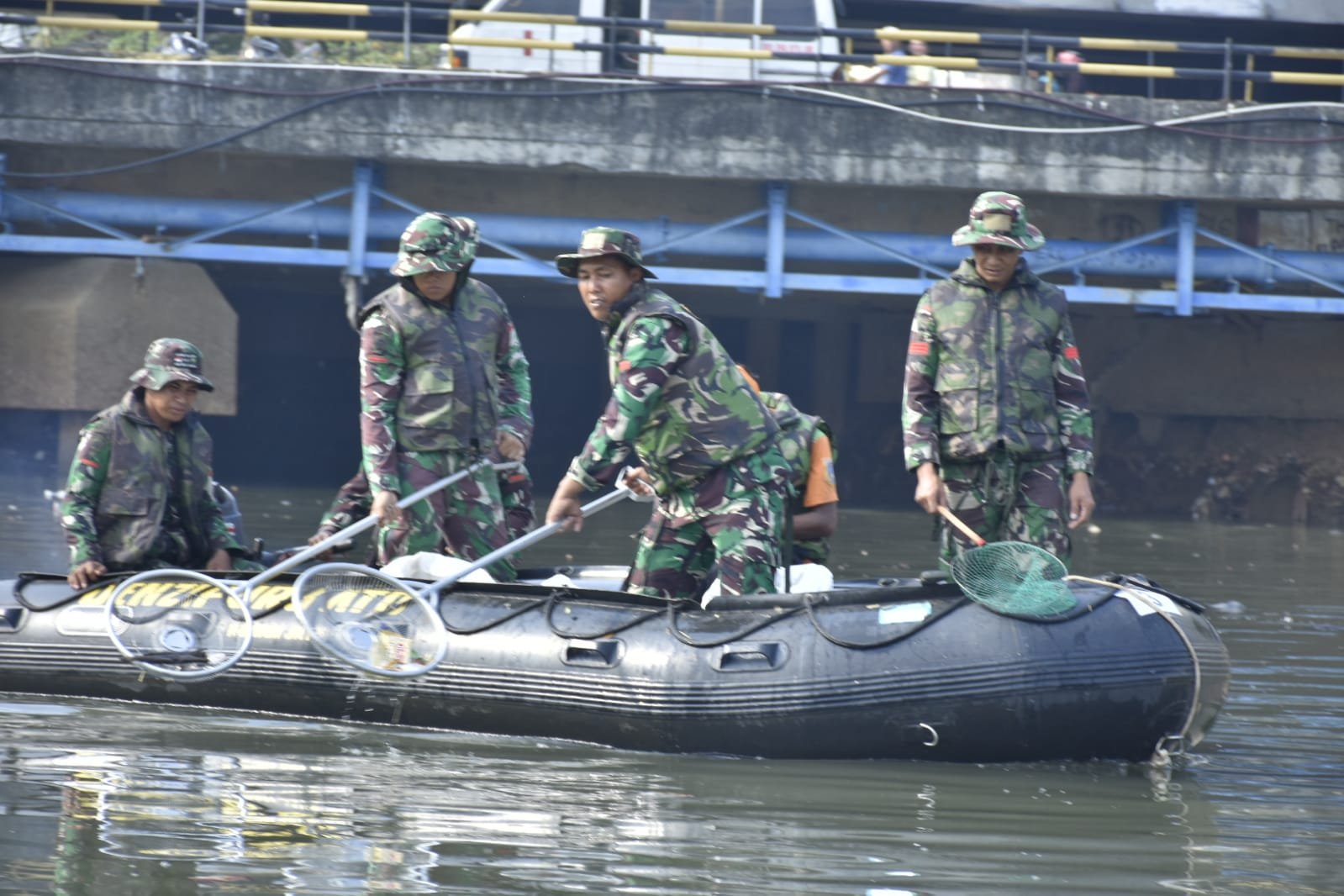 Dandim 0501/Jakpus: 2.500 Orang Olahraga Bersih-Bersih Ciptakan Ciliwung Bening