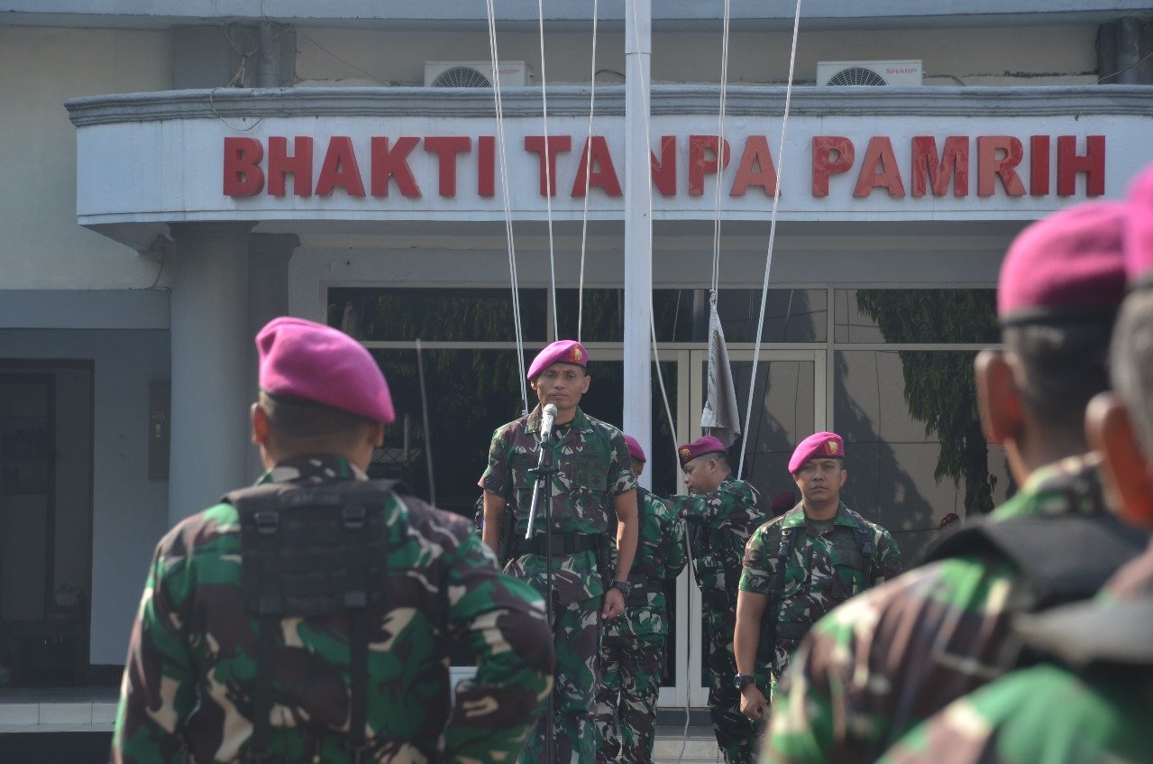 Wadan Lanmar Jakarta Pimpin Upacara Bendera 17-an