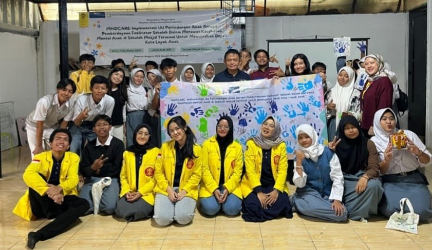 Unit Riset Hukum FHUI Lakukan Sosialisasi dan Edukasi di Sekolah Master