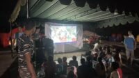 Korban Letusan Gunung Lewotobi Nobar Laga Indonesia vs Jepang di Pengungsian