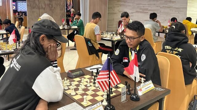 Mahasiswa UNAIR Raih Juara II dalam Lomba Catur Internasional, Kalahkan 3 Negara