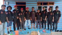 PAC GRIB JAYA - PALIKA Baksos kepada Korban Bencana Alam Puting Beliung di Kep. Pasir Limau Kapas