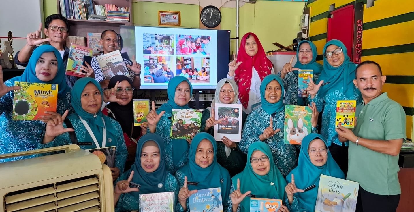 Lurah Ragunan Inisiasi Kegiatan Literasi Taman Baca Masyarakat Kancil di RW.09 Ragunan