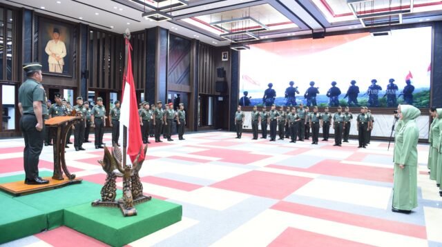 Kasad Pimpin Kenaikan Pangkat 18 Pati TNI AD, Tekankan Tanggung Jawab Lebih Besar