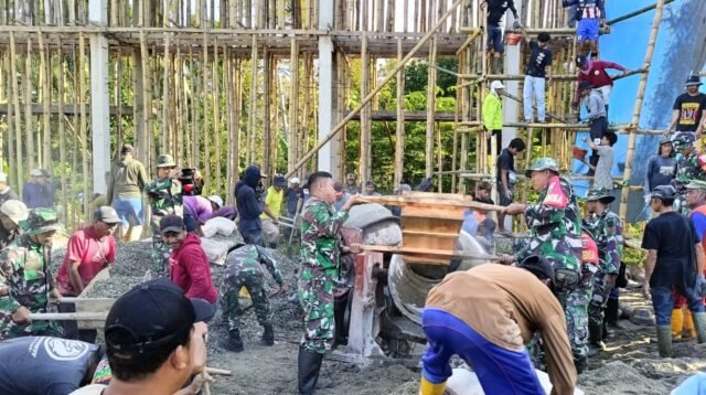 Gelorakan Gotong Royong, TNI AD dan Warga Bersatu Bangun Masjid Babus Salam