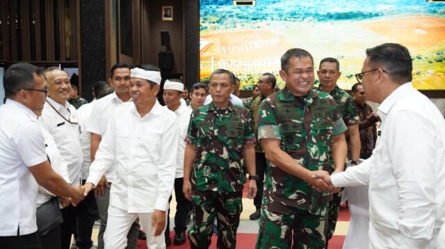 Sinergi TNI AD dan Pemprov Jawa Barat untuk Pembangunan Daerah