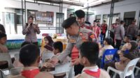 Program Pasabber : Kapolres Situbondo Bagikan Makanan Bergizi kepada Anak-Anak Berkebutuhan Khusus