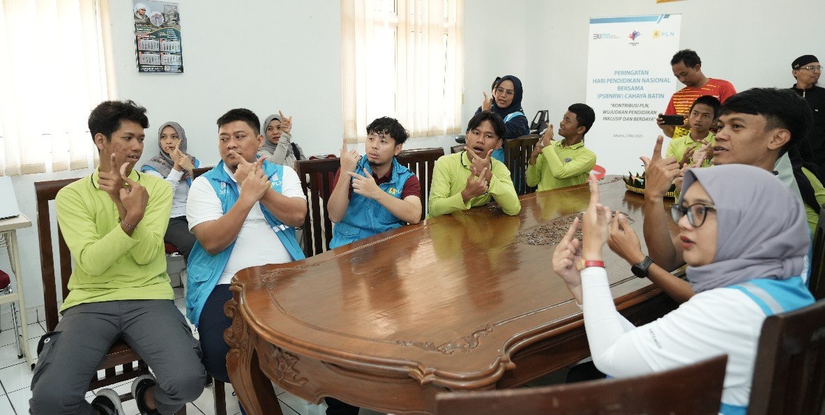 Dukung Pendidikan Inklusif, PLN dan Panti Sosial Bina Netra dan Rungu Wicara (PSBNRW) Cahaya Batin Gelar Pelatihan Bersama
