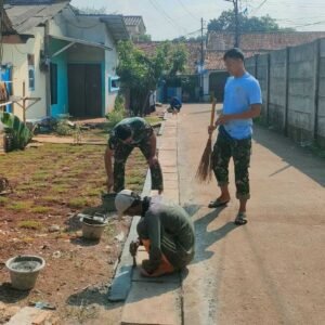 WhatsApp Image 2025-05-31 at 17.12.39 (1) Kolaborasi TNI dan Masyarakat: Inspirasi Pembangunan Berkelanjutan