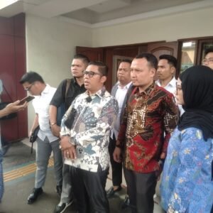 WhatsApp Image 2025-07-02 at 20.24.49 Charles Situmorang: Kuasa Hukum Kecewa, Sidang Kedua Ditunda Akibat Surat Pemanggilan Salah Kirim