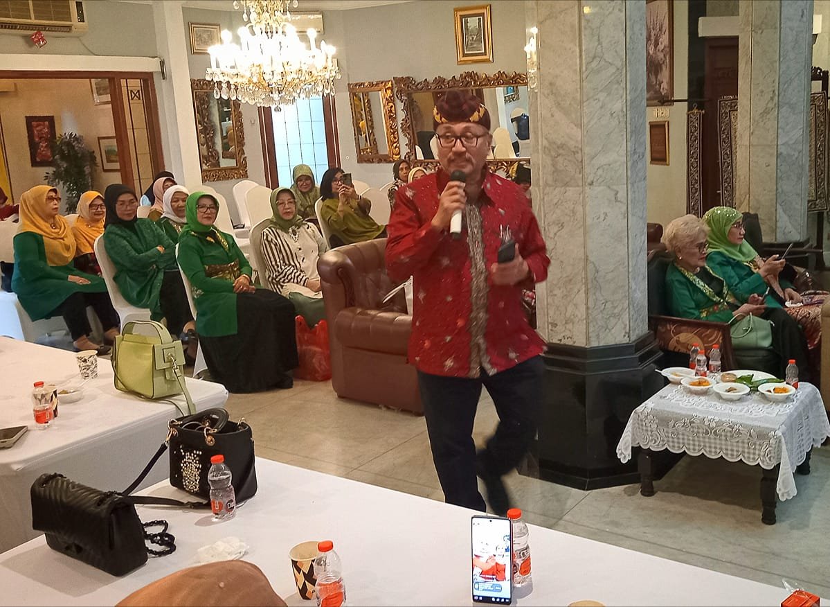 Sekolah Lansia Ratu Sinuhun TP Sriwijaya Berkolaborasi dengan IRL DKI Jakarta dan BKKBN