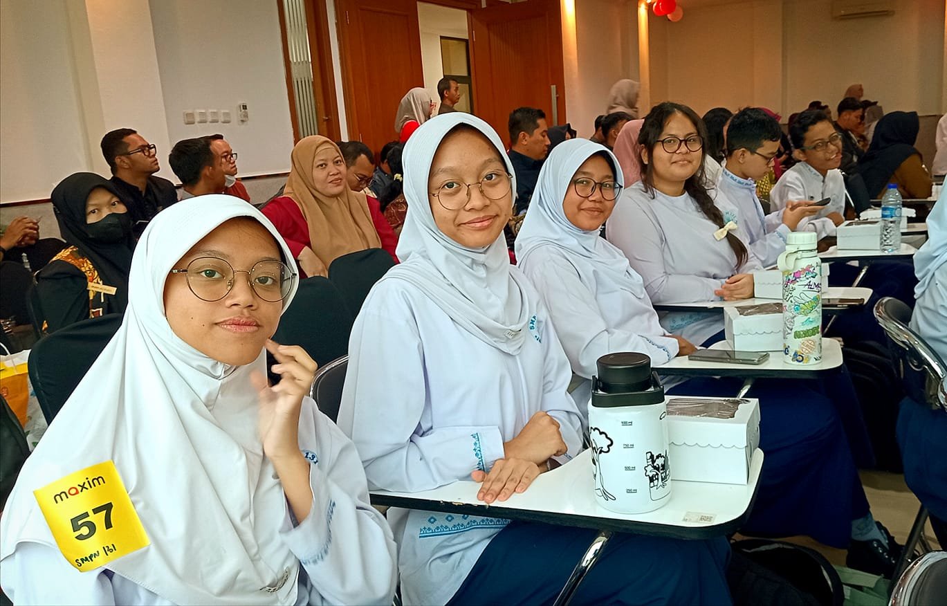 Siswi SMPN 131 Jakarta Antusias Ikuti Maxim Independence Day Quiz 2025, Target Juara dan Jadi Motivasi Generasi Muda