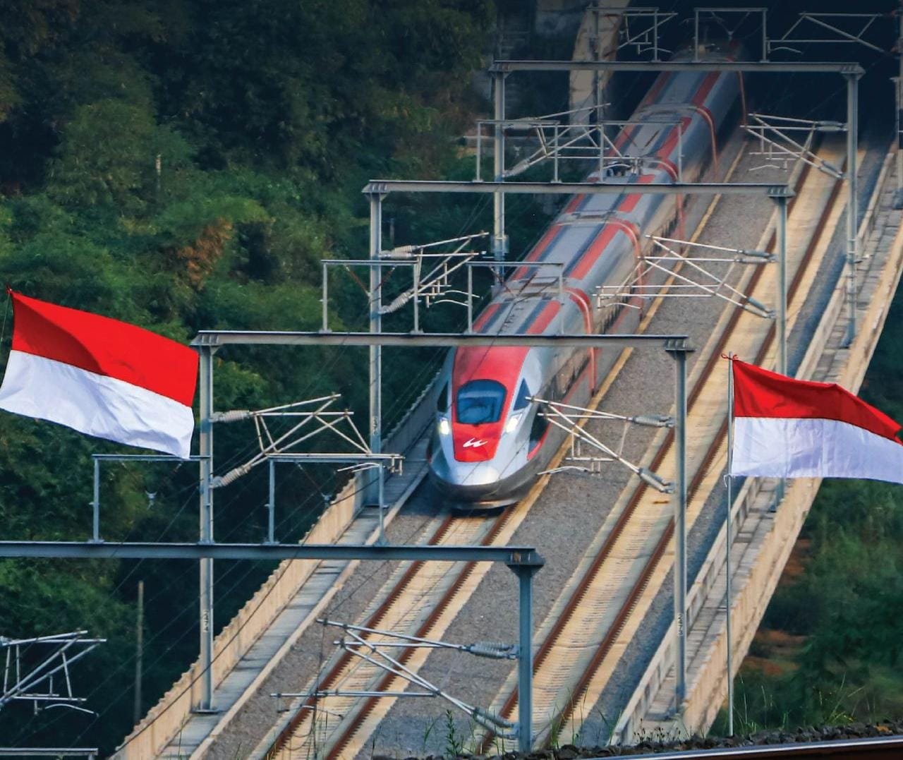 Promo Kemerdekaan, Potongan Rp45.000 untuk Perjalanan Whoosh di HUT RI