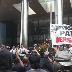 Massa Aliansi Masyarakat Pati Bersatu Gelar Aksi di KPK', Juru Bicara KPK, Budi Prasetyo, mengungkapkan terus berlanjut