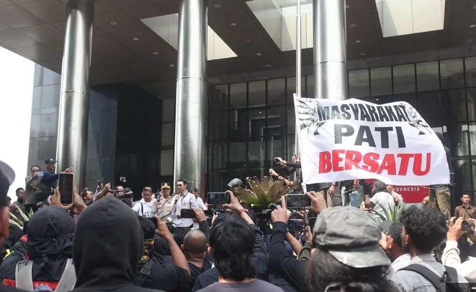 Massa Aliansi Masyarakat Pati Bersatu Gelar Aksi di KPK', Juru Bicara KPK, Budi Prasetyo, mengungkapkan terus berlanjut