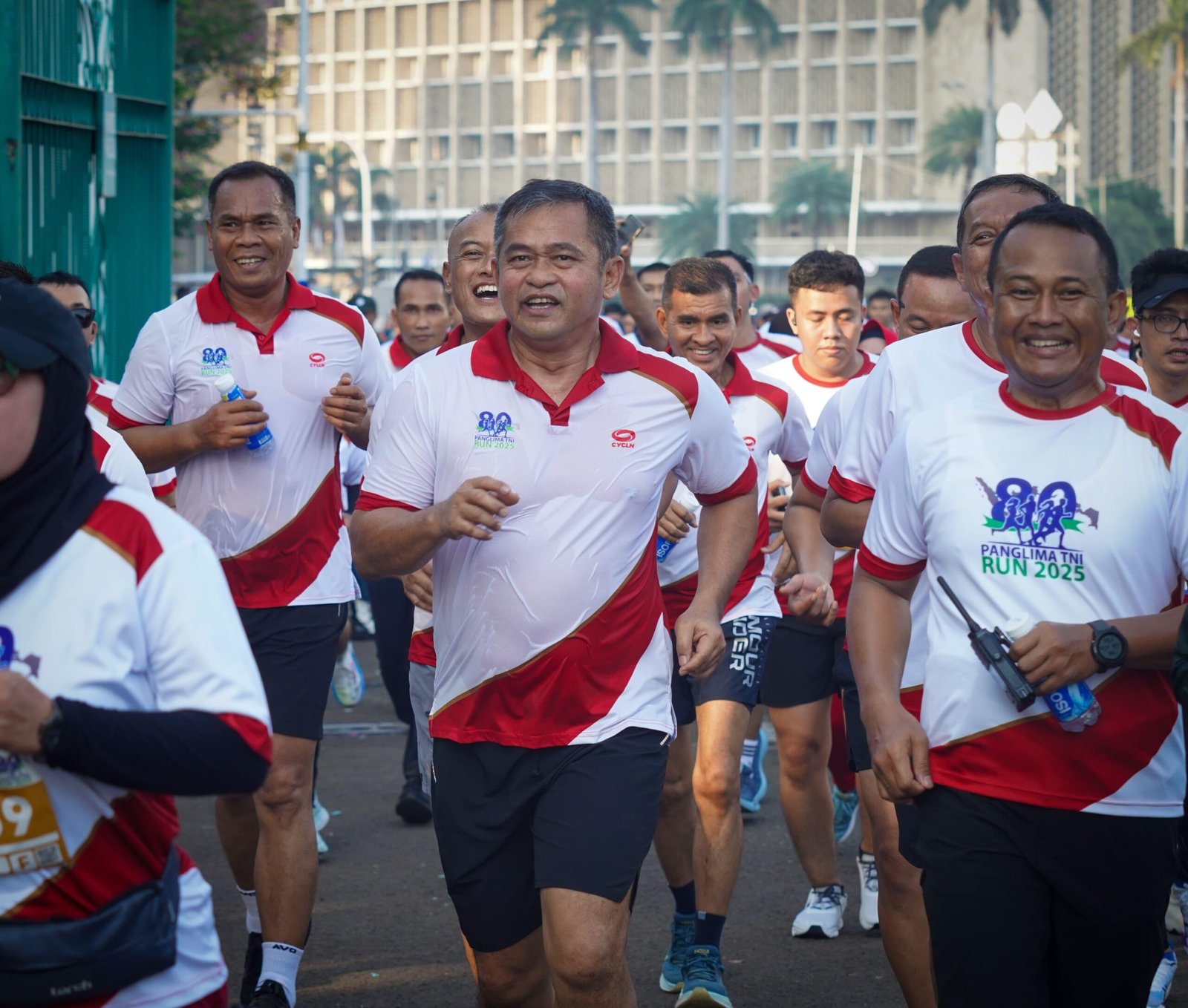 Menanti Kasad di Garis Akhir Panglima TNI Run HUT ke-80