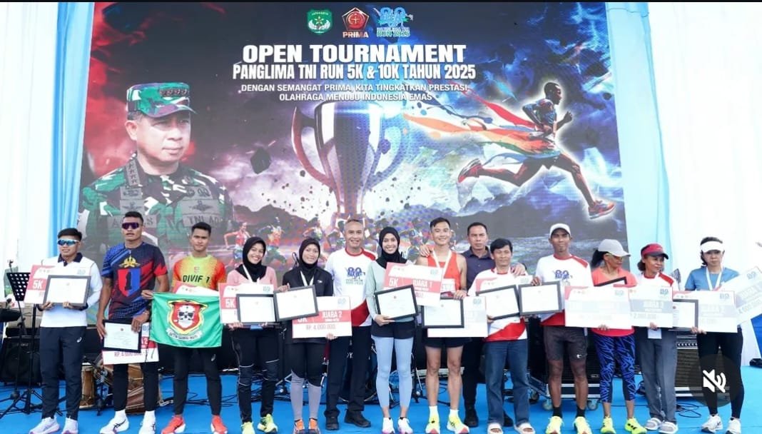 Danrem 051/Wkt Meriahkan Panglima TNI Run 2025 di Silang Monas