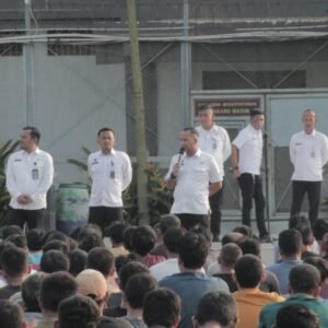 WhatsApp Image 2025-10-08 at 21.19.19 Dekat Tanpa Sekat: Kalapas Cilegon Hadir Sebagai Sahabat Perubahan bagi Warga Binaan