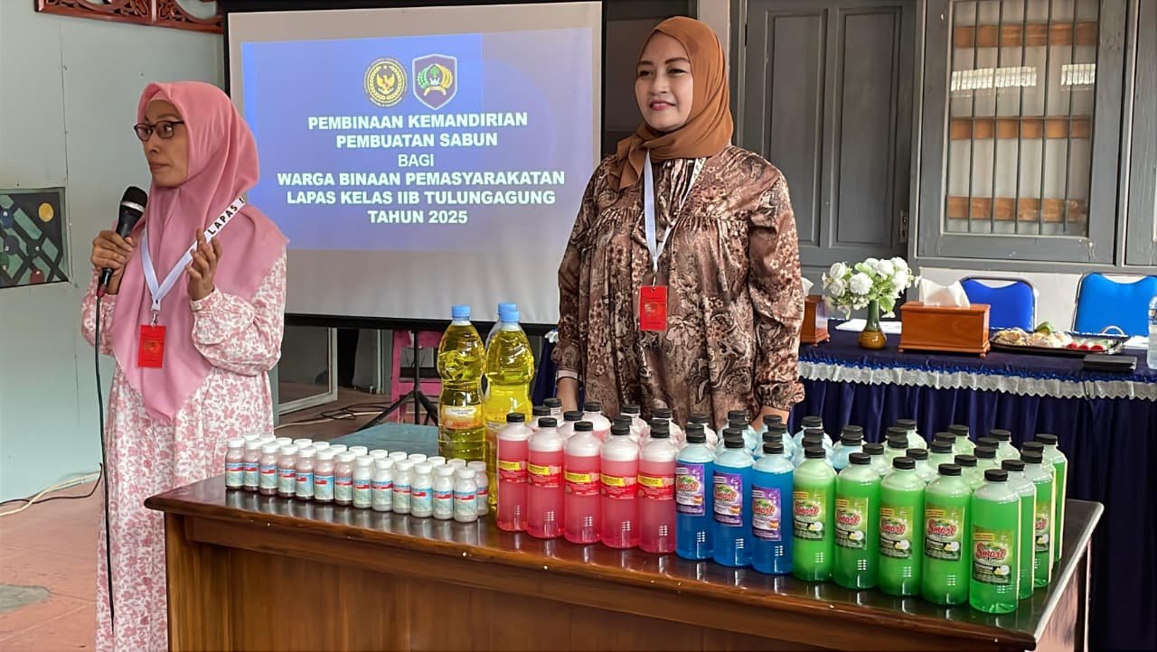 Dari Tangan Terbina, Hadir Karya Bernilai: Pelatihan Sabun Organik di Lapas Tulungagung