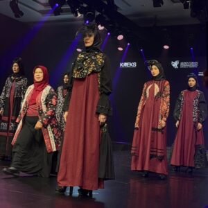 WhatsApp Image 2025-10-10 at 07.24.35 (1) Harmoni Lembut Pesisir Madura: Rumah Rahma Tampilkan Koleksi “Harmony of Coastal Nature Madura” di IN2MF 2025