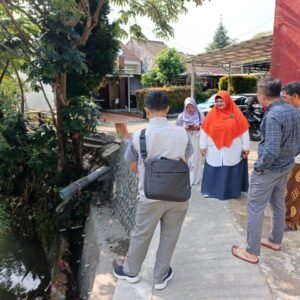 Endah Purwanti Geram ke Pemborong Proyek Turap di Kedung Halang