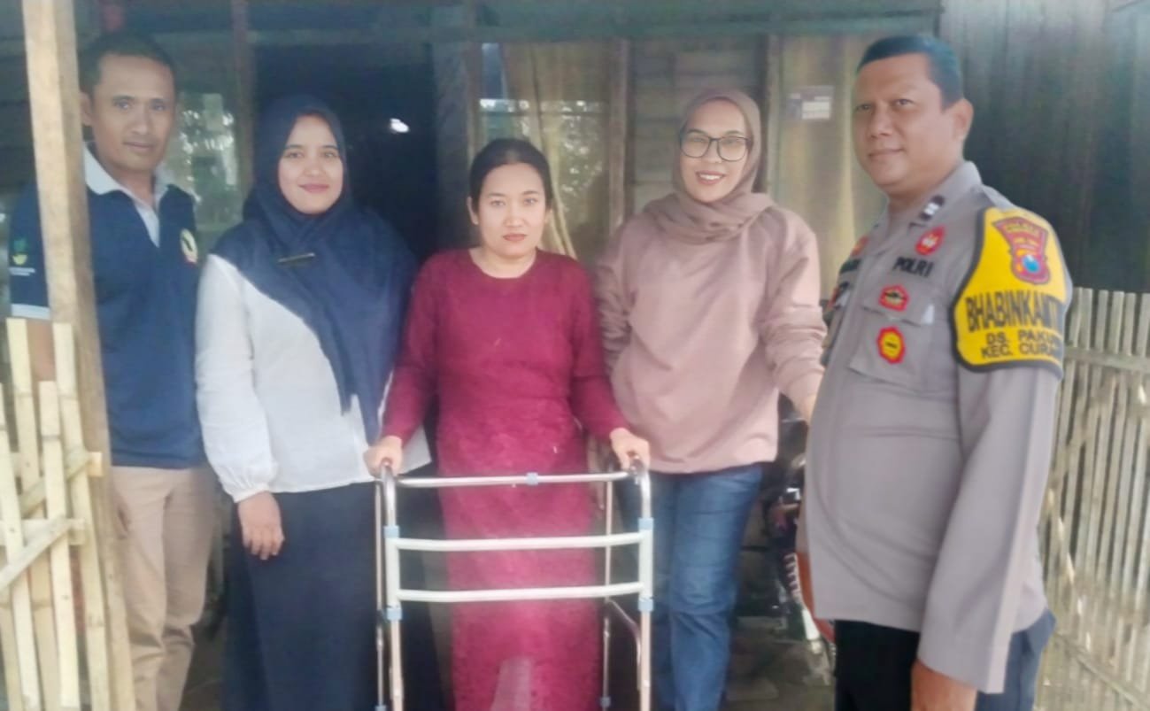 Aiptu Ahmad Abadi Sumbang Alat Bantu Jalan