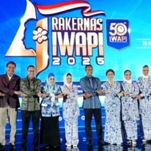 50 Tahun IWAPI: Perempuan Penggerak Ekonomi Ukir Rekor MURI dan Dukung Indonesia Emas 2045