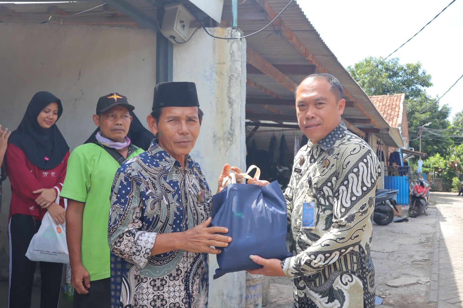 Lapas Kelas I Tangerang Tebar Kepedulian, 25 Paket Bansos Disalurkan untuk Warga Sekitar