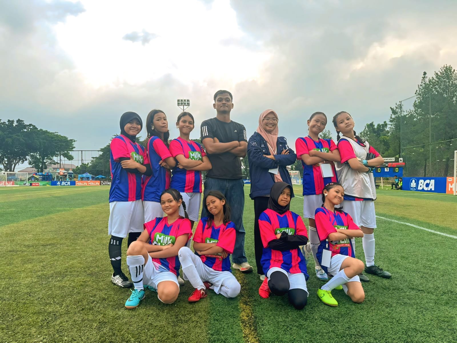 SDN Bidara Cina 03 Pagi Berpartisipasi dalam Festival Sepak Bola Putri U-12 di Jakarta