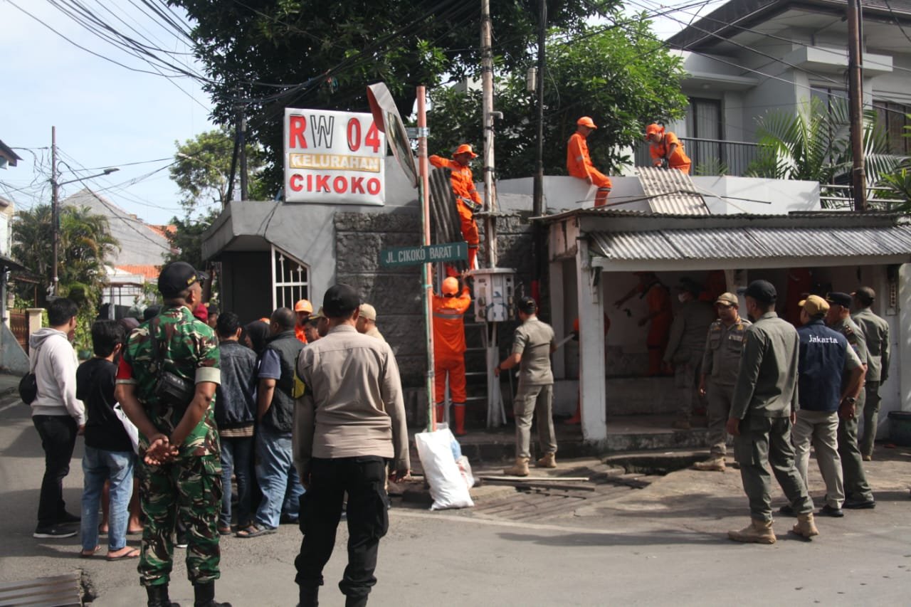 Lurah Cikoko Klarifikasi Soal penataan dan pembongkaran Pos Keamanan