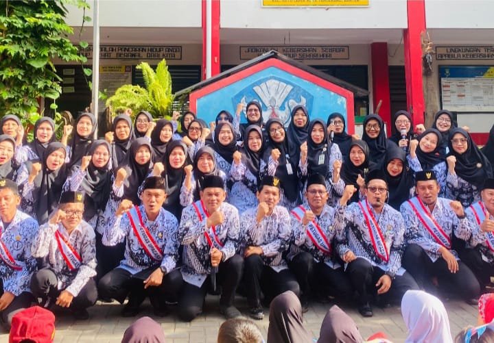 HUT PGRI 80 Dan Hari Guru Nasional 2025: Dedikasi Guru SDN Poris Gaga 6 Dibalas Apresiasi Orang Tua dan Siswa