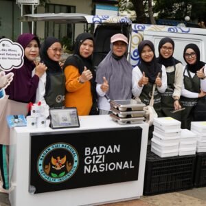 Warga Antusias Cicipi Menu MBG Saat di Car Free Day Margonda