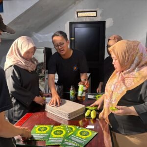 Polimedia dan Teparelicious Promosikan Minuman Sari Pare