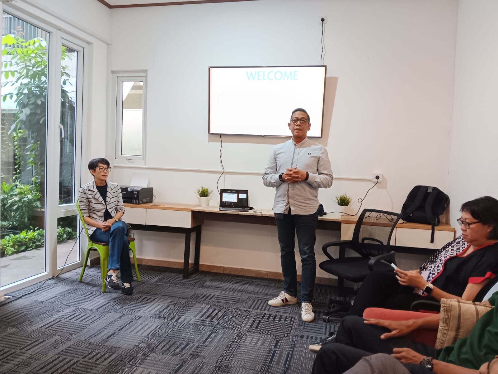 Power Space Tempat Komunitas Kerja Nyaman untuk Income Maksimal