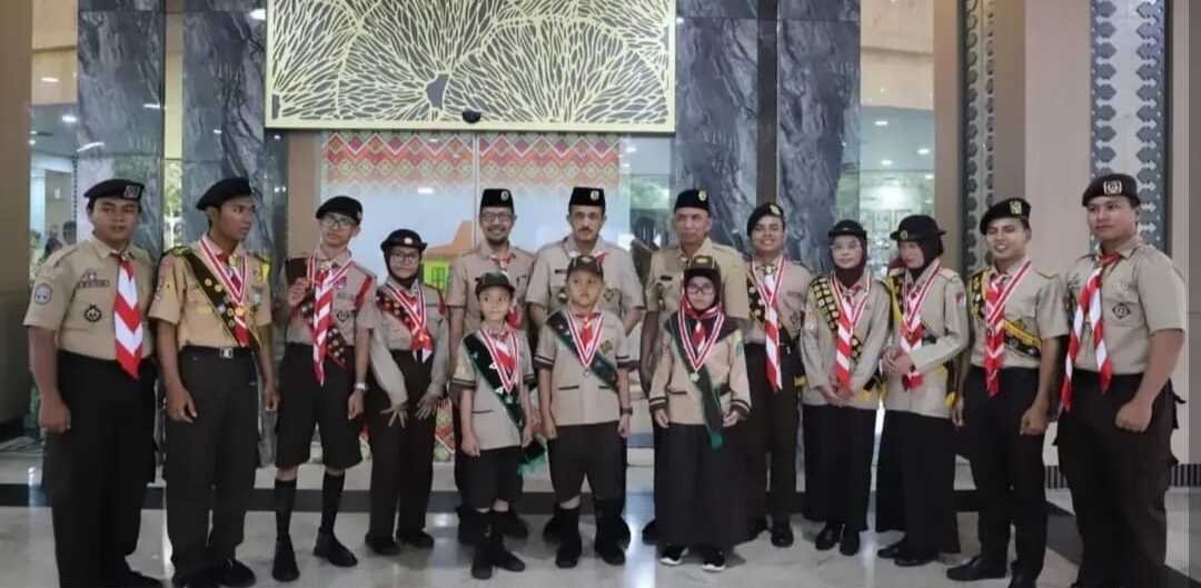 Wali Kota M. Anwar Lantik 901 Anggota Pramuka Garuda Kwarcab Jakarta Selatan