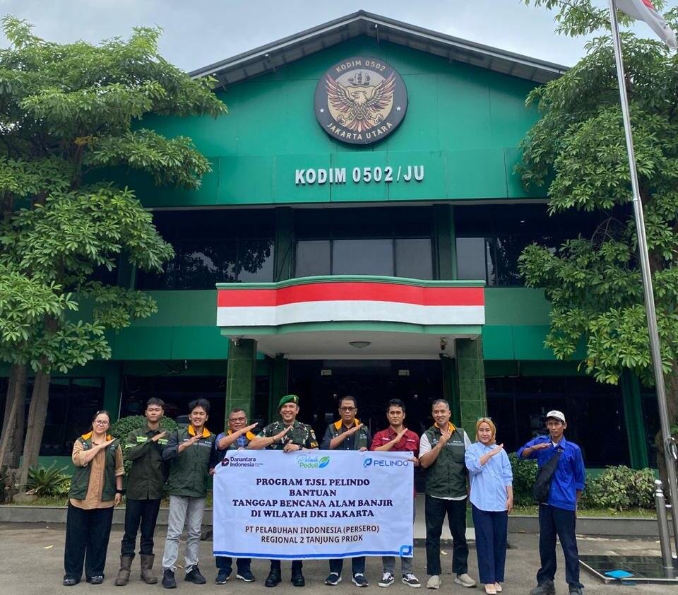 Pelindo Regional 2 Tanjung Priok dan Kodim 0502/JU Sinergi Salurkan Bantuan Banjir