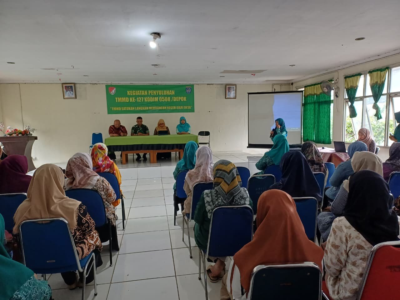 Kelurahan Cilodong Dukung Penuh Penyuluhan Kesehatan TMMD