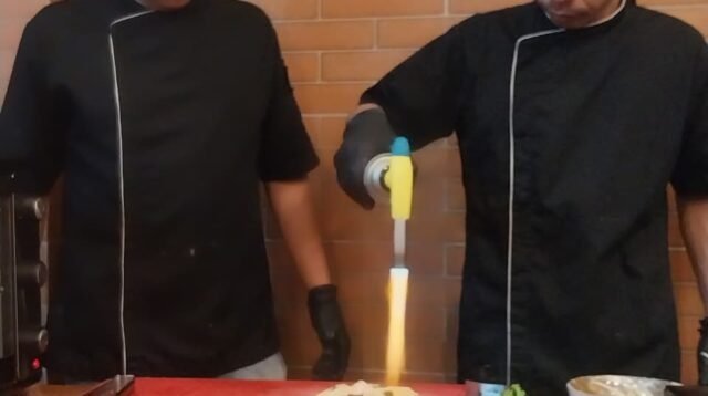 Kemuning Resto Sajikan Kuliner Ramadan Cita Rasa Eropa dan Nusantara