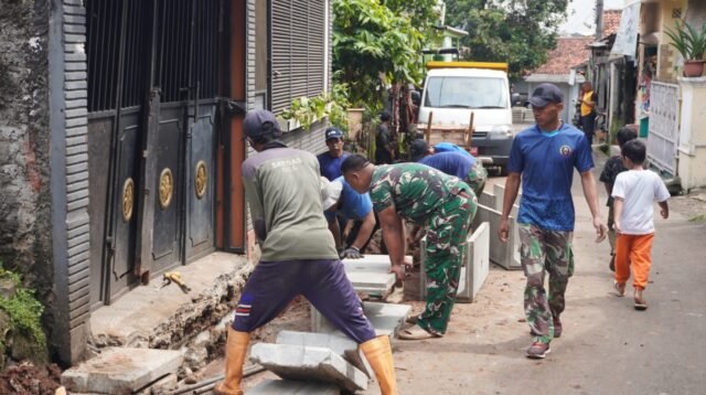 Kerja Tanpa Henti, Proyek Drainase TMMD Sukamaju Lampaui 60 Persen
