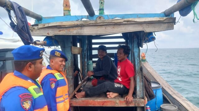 Patroli Laut Satpolairud Kepulauan Seribu Cegah Perompakan, Warga Diimbau Hubungi 110