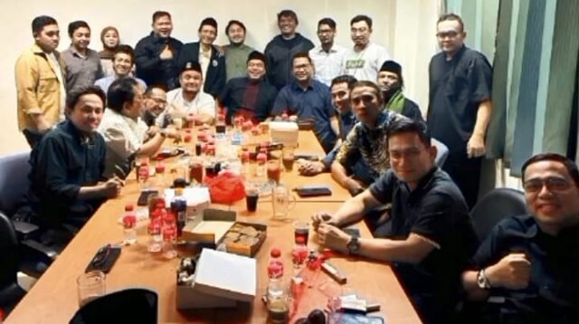 KAHMI Jaya Gelar Buka Puasa dan Santuni 100 Anak Yatim, Majelis Rayon Jayabaya Resmi Dilantik