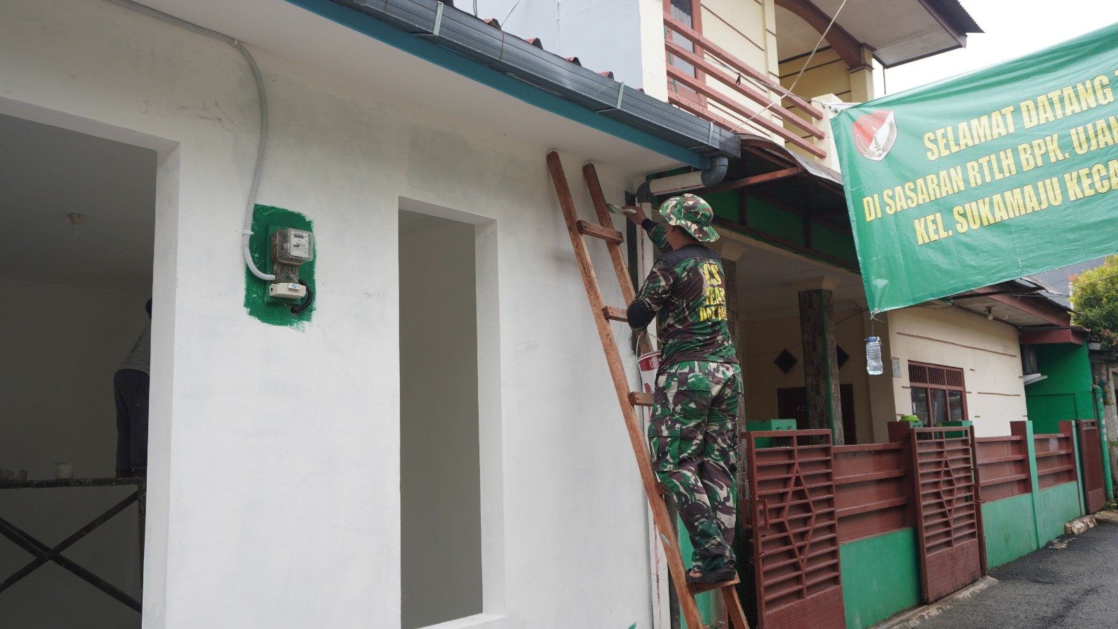 Terharu Dibantu TNI, Ujang: Rumah Kami Kini Lebih Layak