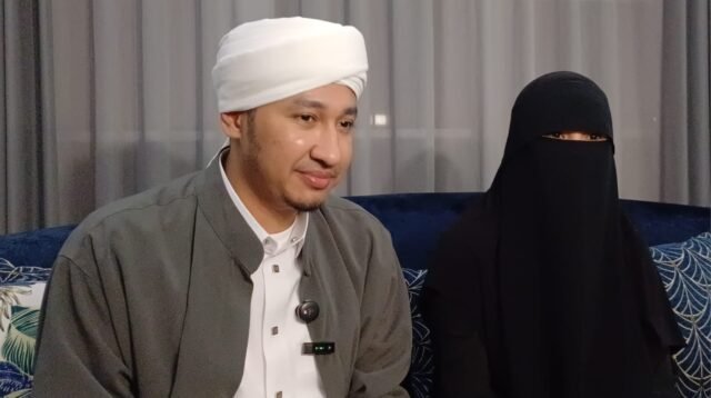 Kartika Putri dan Habib Usman bin Yahya Hidupkan Malam 27 Ramadan Lewat Buka Puasa dan Tarawih Khotmul Qur’an