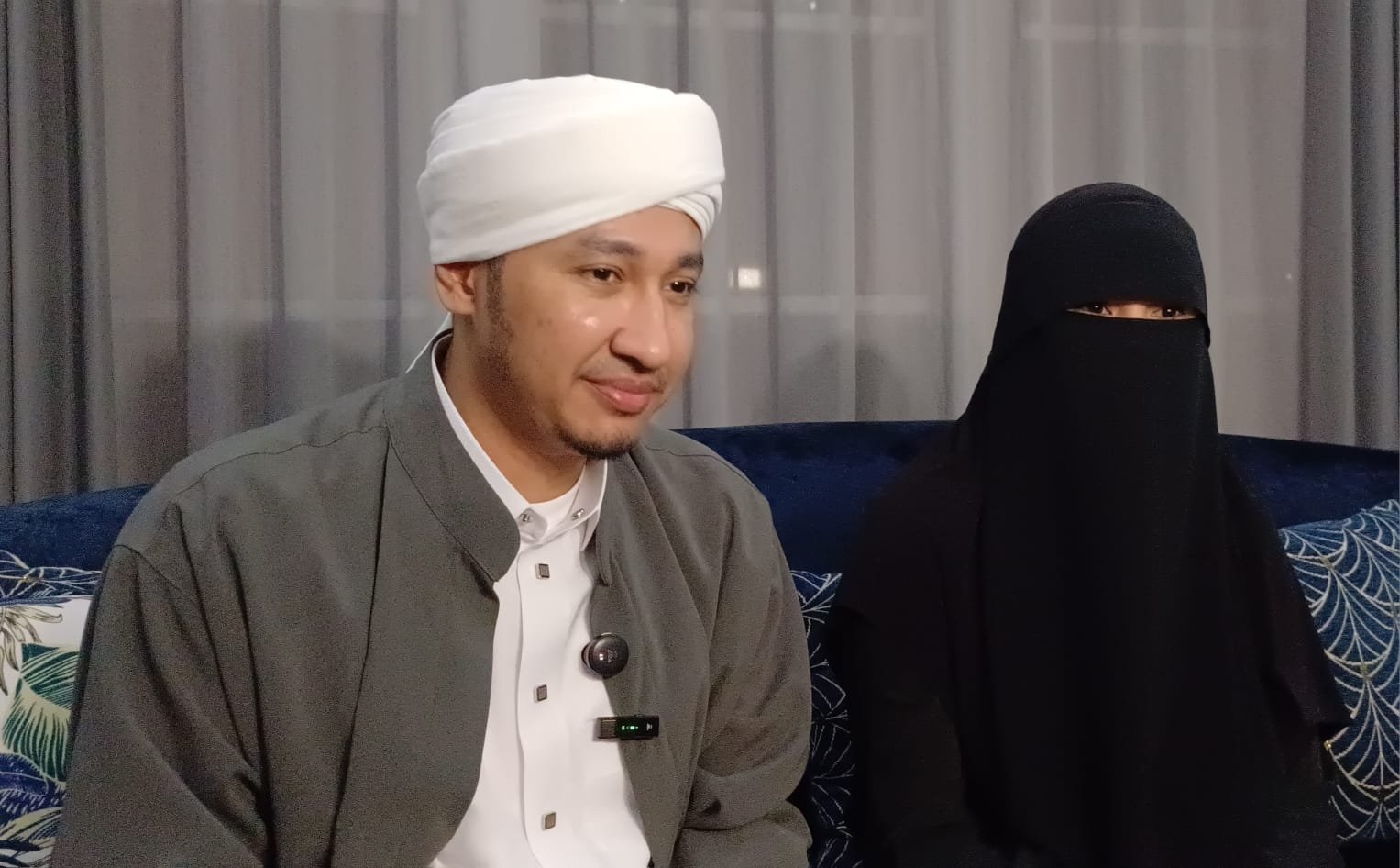 Kartika Putri dan Habib Usman bin Yahya Hidupkan Malam 27 Ramadan Lewat Buka Puasa dan Tarawih Khotmul Qur’an