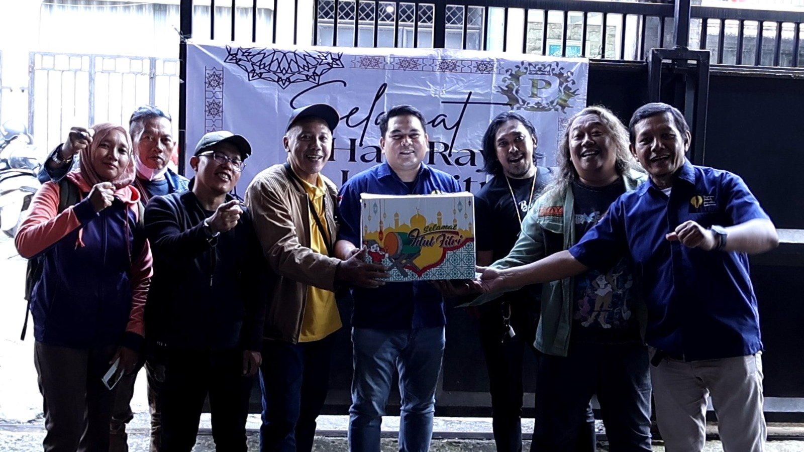 Permata Sanny Peduli dan YPJI Salurkan 100 Paket Lebaran untuk Jurnalis Jakarta