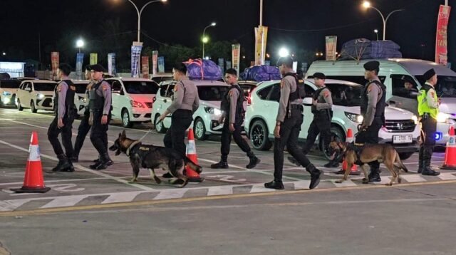 Perketat Arus Mudik, Polda Banten Kerahkan K9 dan X-Ray di Pelabuhan Merak
