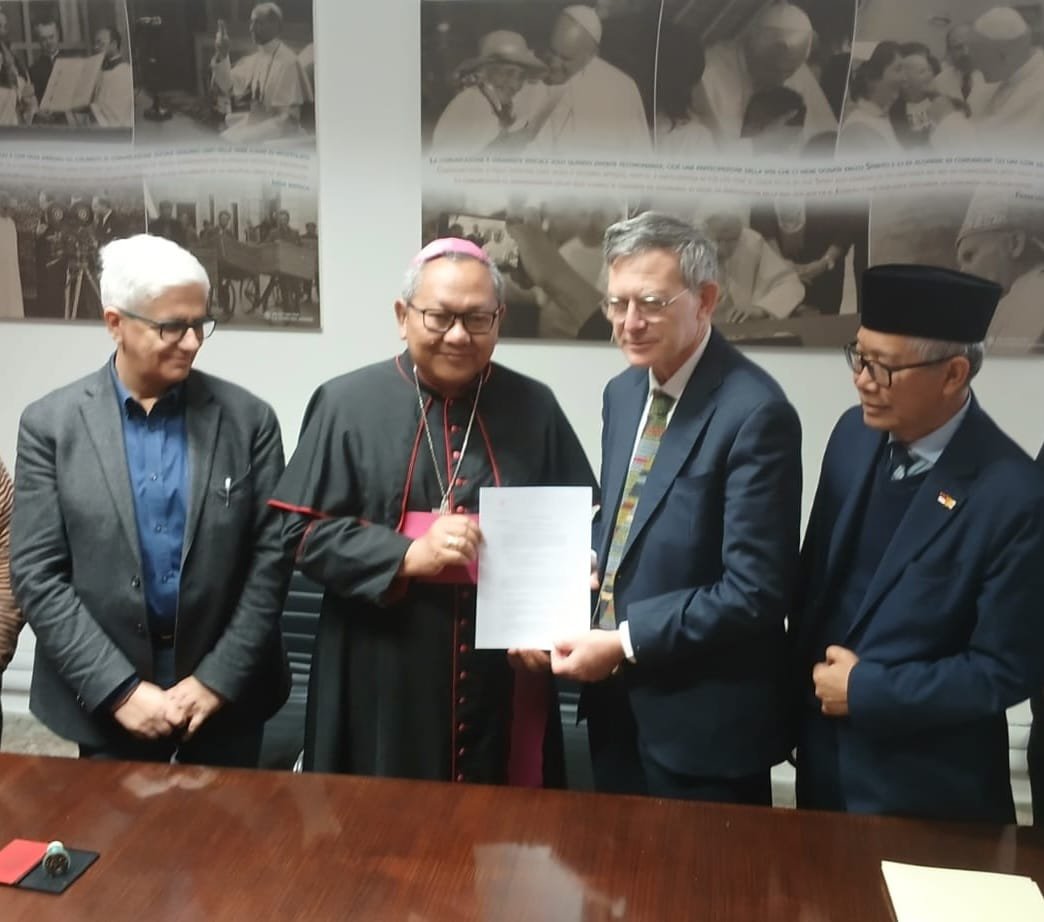 Bahasa Indonesia Resmi Jadi Bahasa ke-57 di Media Resmi Vatikan